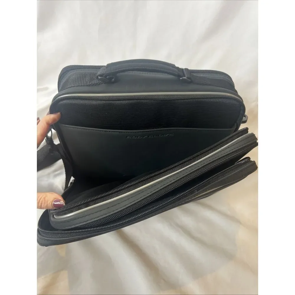 Body Glove Black Tablet iPad Computer Case Padded Zippers Shoulder Strap‎ 11x9